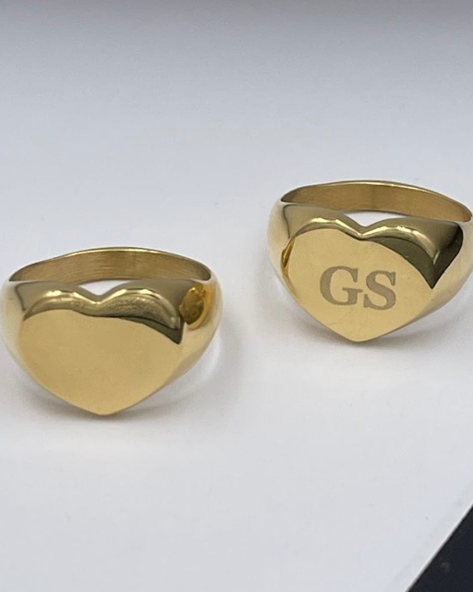 ANILLO SELLO CORAZÓN GRABADO