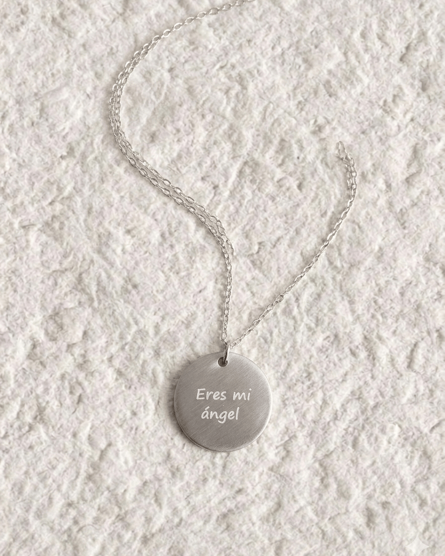COLLAR MEDALLA GRANDE GRABADO