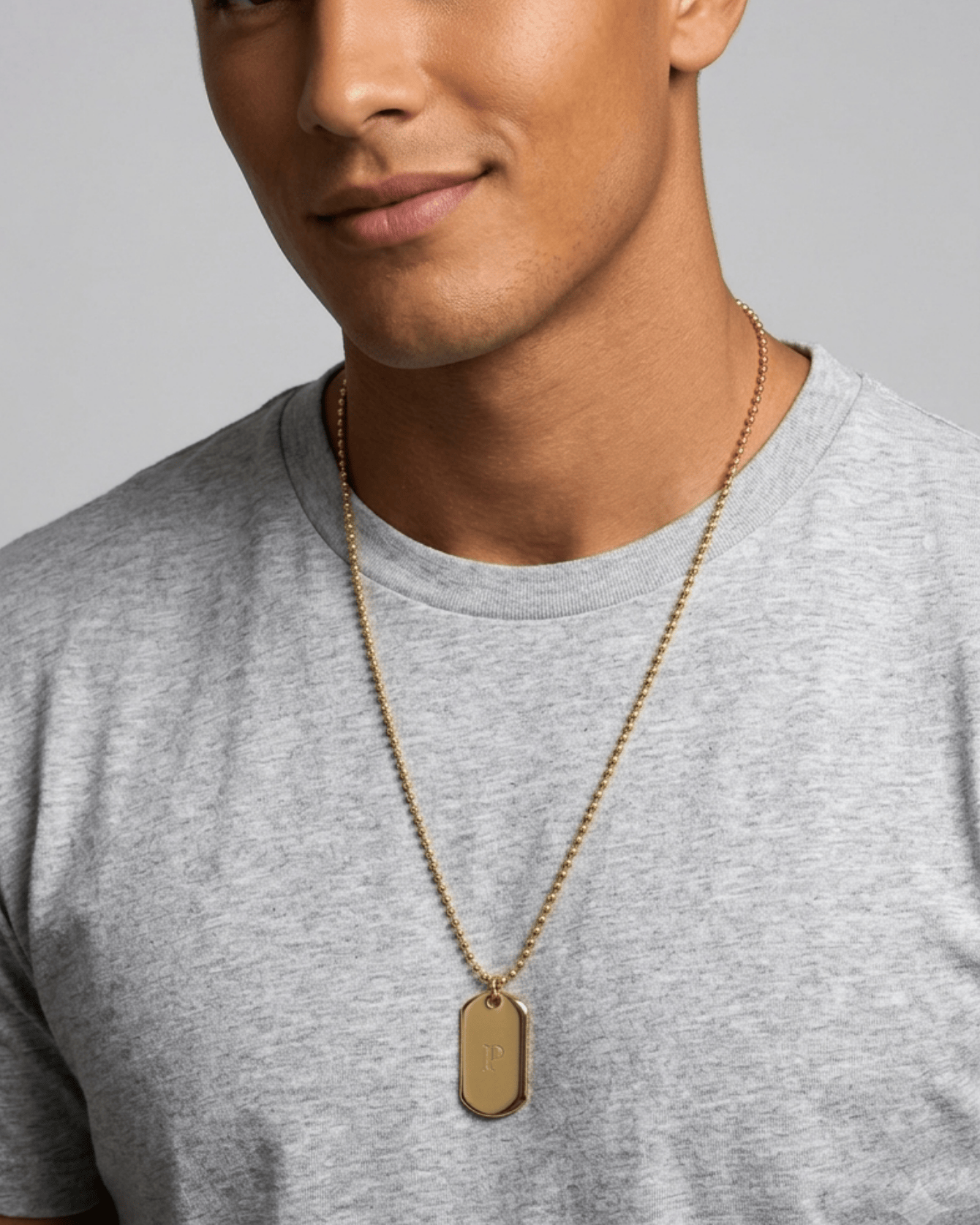 ENGRAVED NECKLACE WITH PLAQUE