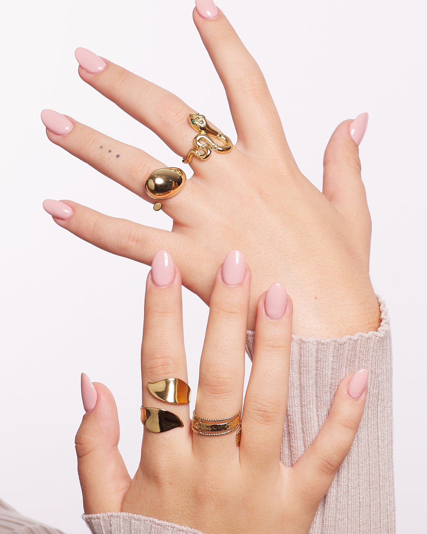 FLYNN SNAKE RING