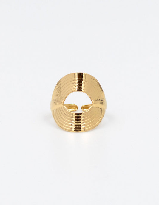 anillo redondo con hueco dorado ajustable