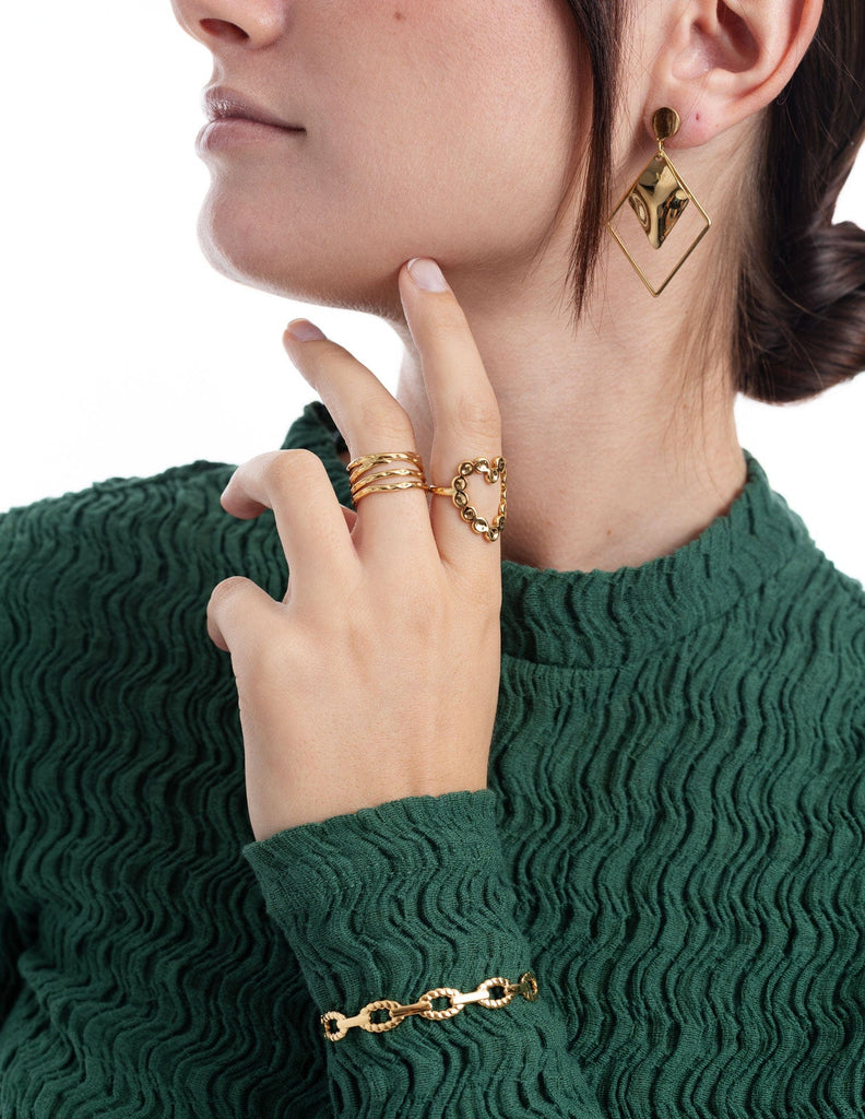 Anillo con forma de corazón Agueda
