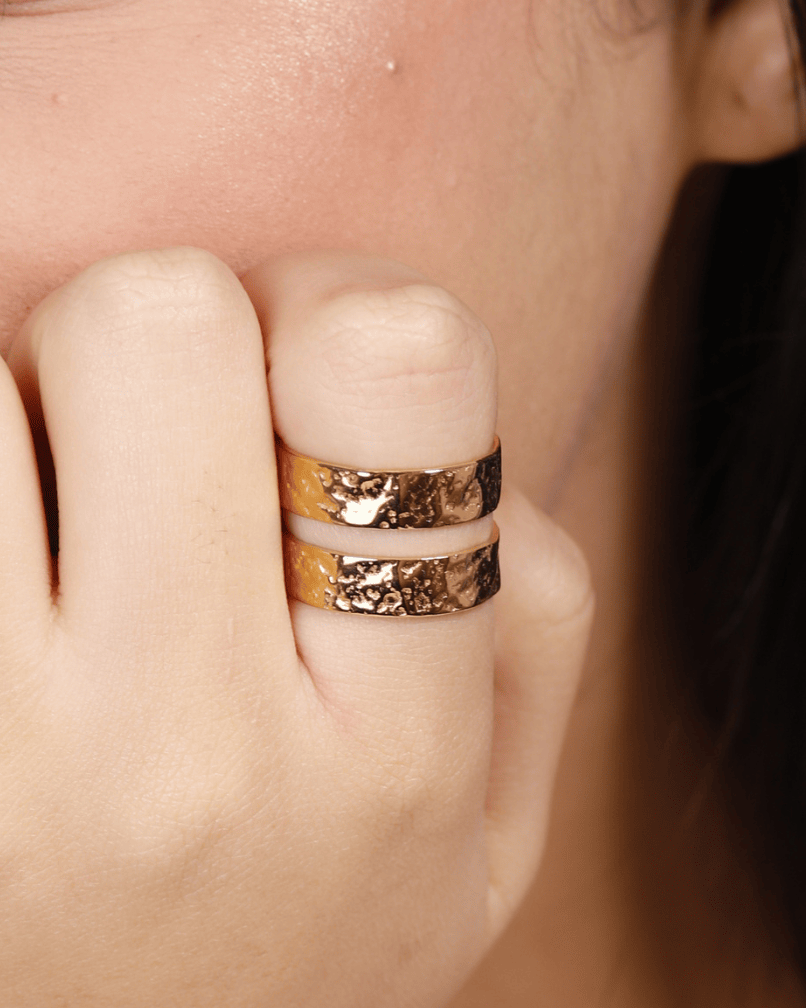 ROUGH DOUBLE RING