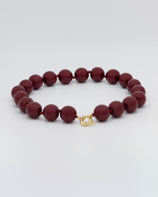 GARNET RESIN BALL NECKLACE
