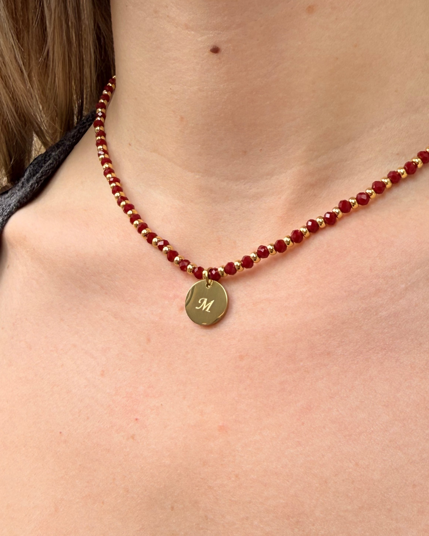 COLLAR DE COLORES CON MEDALLA GRABADA