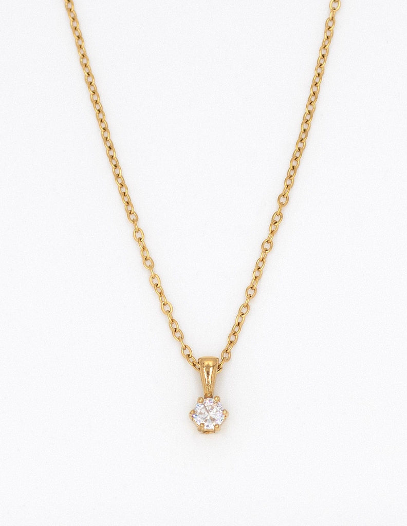 Collar dorado con brillantes