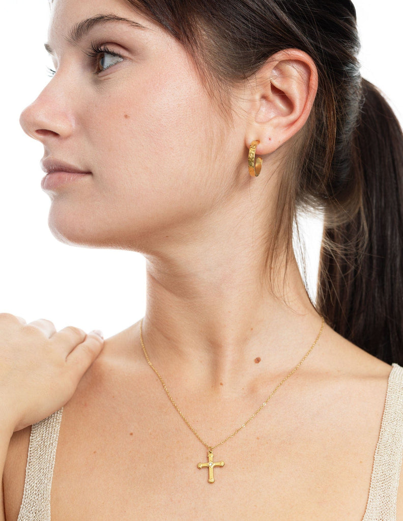 Collar con cruz Vega