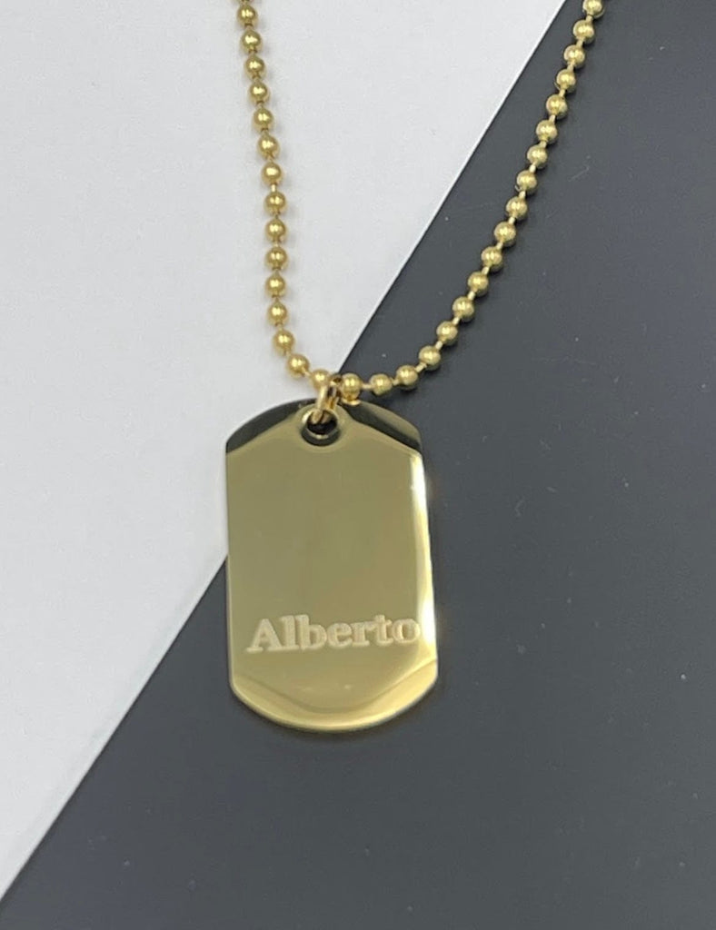 Collar con placa personalizado