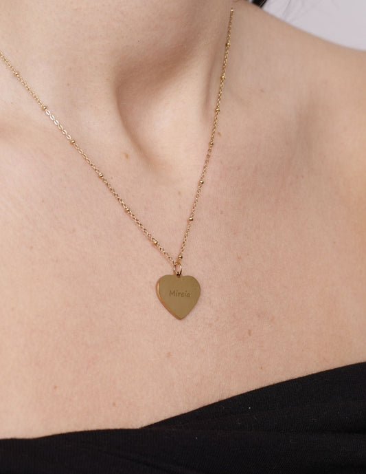 COLLAR CORAZÓN GRABADO LOVE