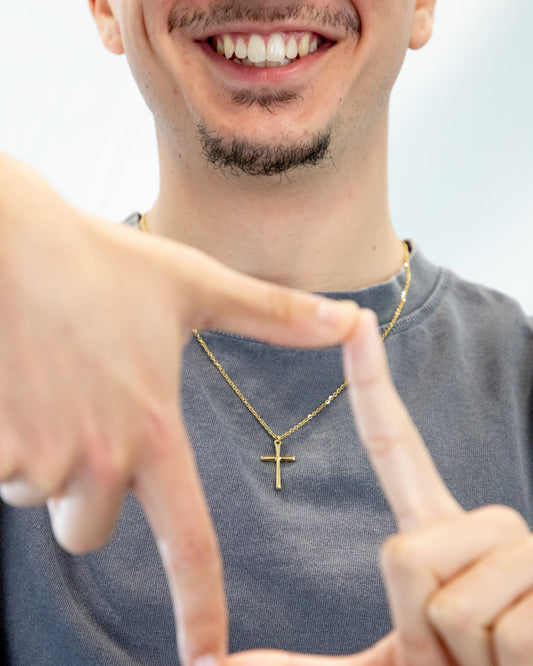 FINE CLASSIC CROSS NECKLACE