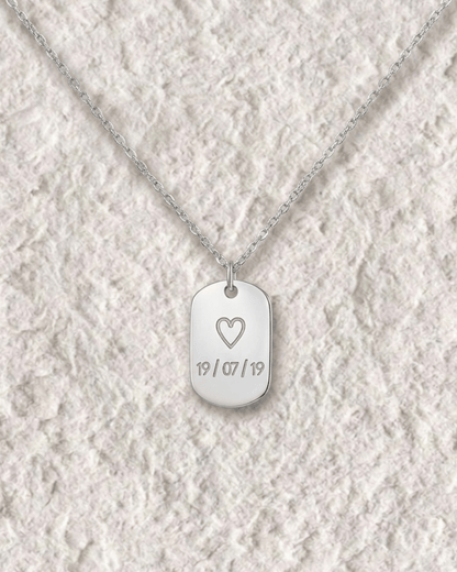 ENGRAVED NECKLACE WITH SMALL PLAQUE