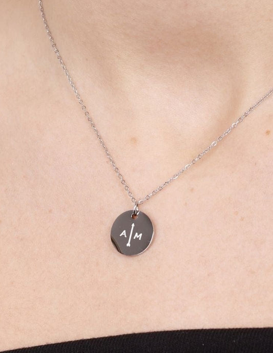 ENGRAVED NECKLACE SMALL MEDAL