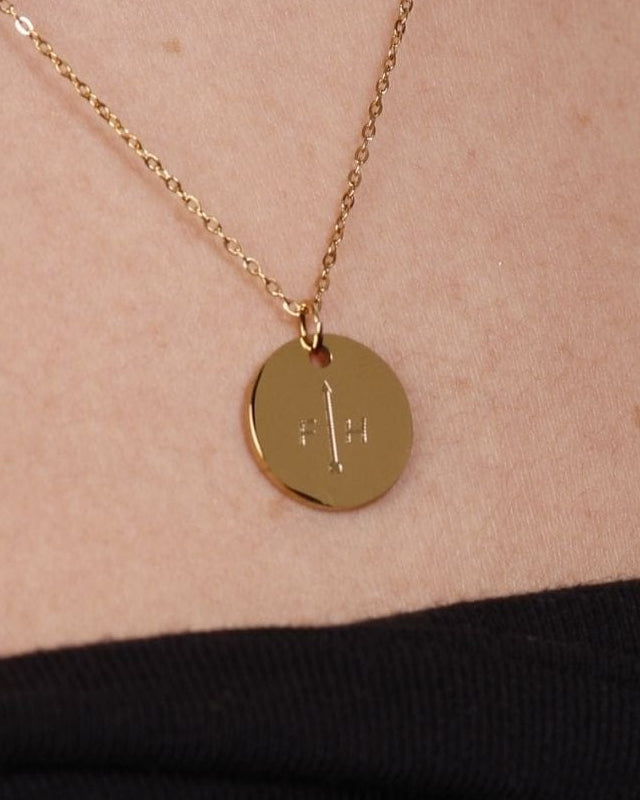 ENGRAVED NECKLACE SMALL MEDAL