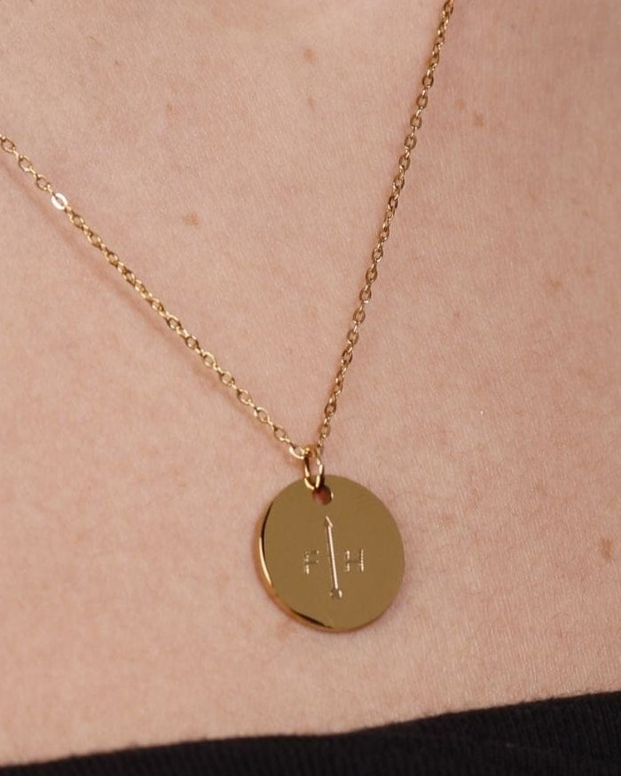 ENGRAVED NECKLACE SMALL MEDAL