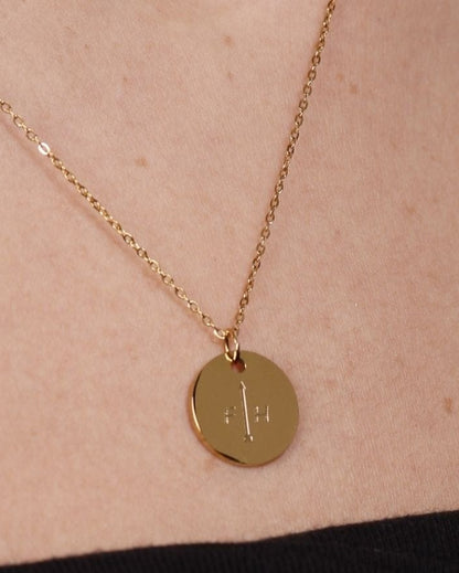 ENGRAVED NECKLACE SMALL MEDAL