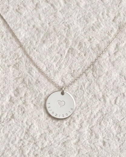 MEDALLION NECKLACE WITH ENGRAVED HEART