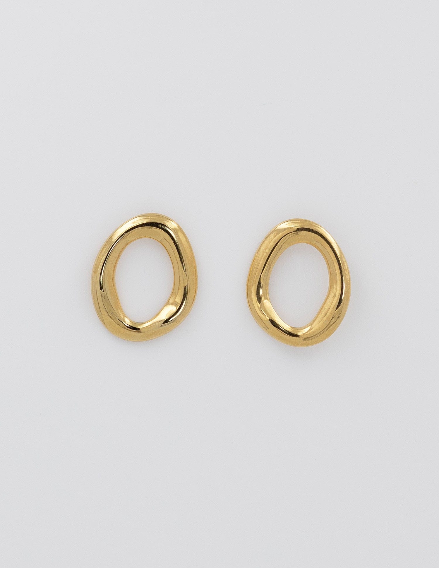 pendientes circulo ovalado dorado de acero