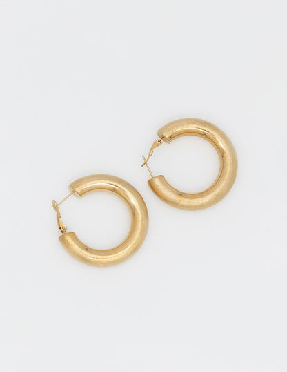 aros gruesos textura mate dorado