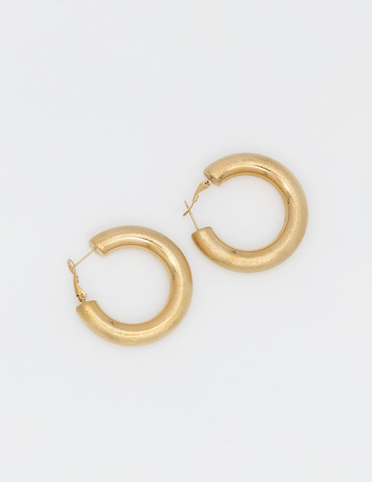 aros gruesos textura mate dorado