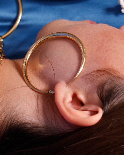 THIN MATTE HOOP EARRINGS