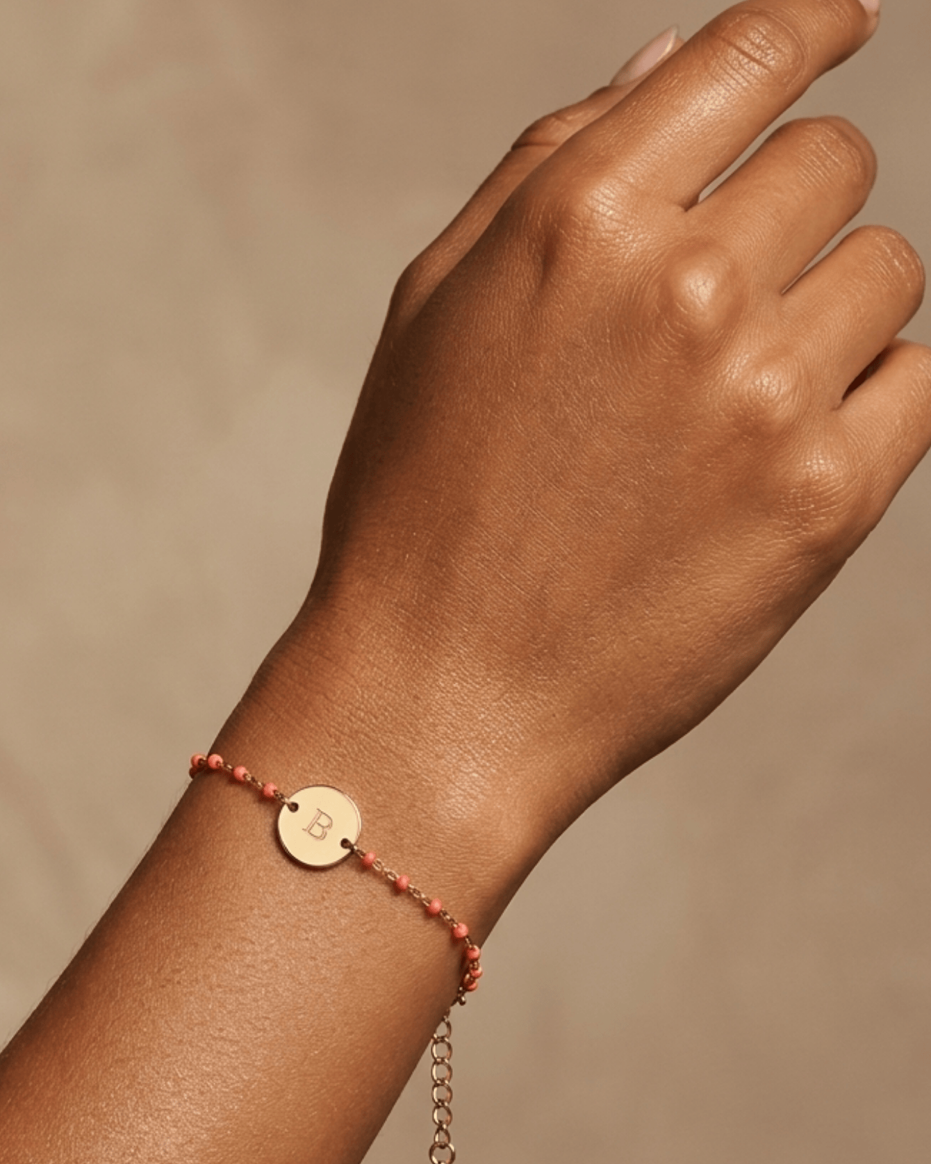 PULSERA COLORES + MEDALLA GRABADA