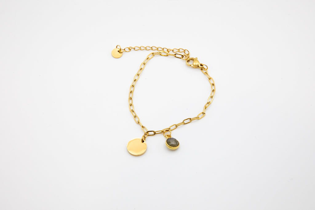 Pulsera con piedra natural y medalla personalizada