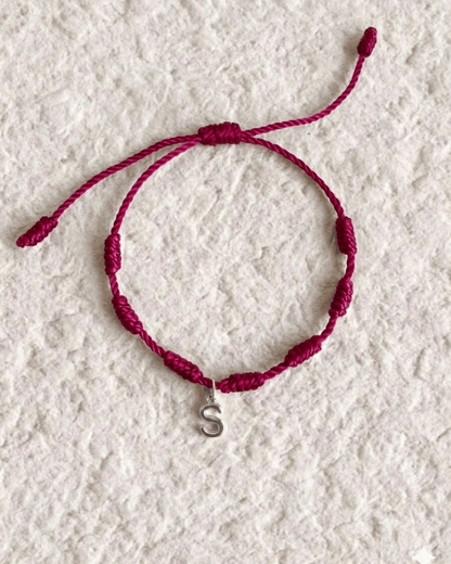 LUCKY KNOT BRACELET WITH ENGRAVED MEDAL