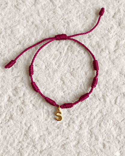 LUCKY KNOT BRACELET WITH ENGRAVED MEDAL