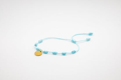 PULSERA DE LA SUERTE NUDOS CON MEDALLA GRABADA