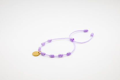 PULSERA DE LA SUERTE NUDOS CON MEDALLA GRABADA