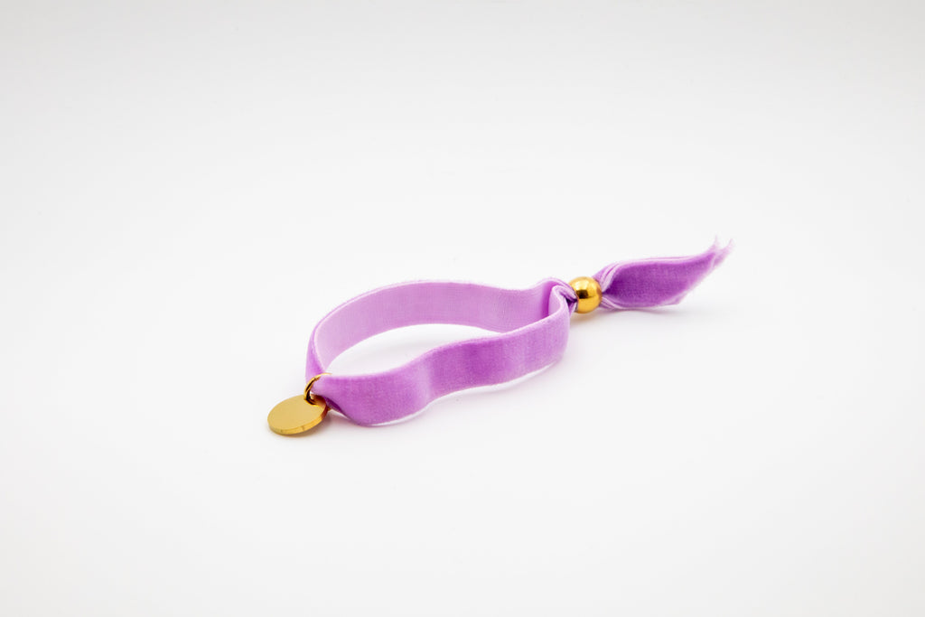 Pulsera elástica con medalla personalizada