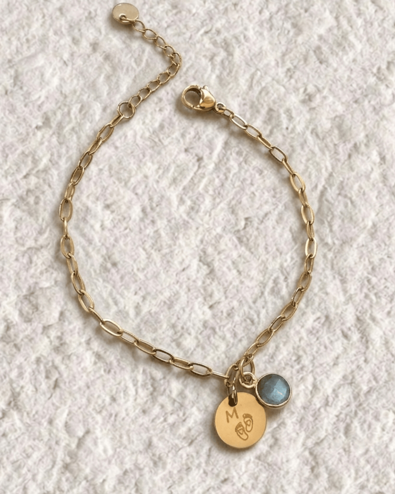 ENGRAVED BRACELET WITH NATURAL STONE