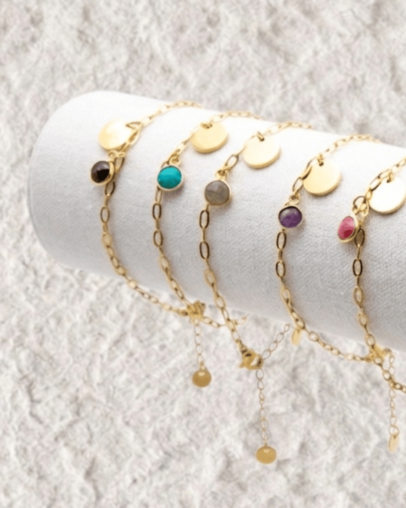 ENGRAVED BRACELET WITH NATURAL STONE
