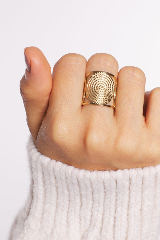 Anillo ancho dorado de acero inoxidable