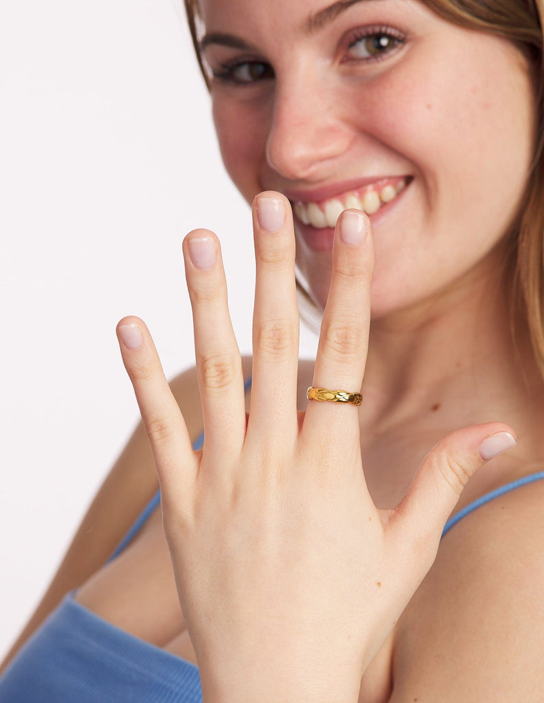 Anillo fino Carlota