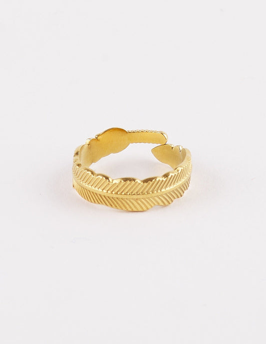 Anillo con hoja alargada y dorado Lara