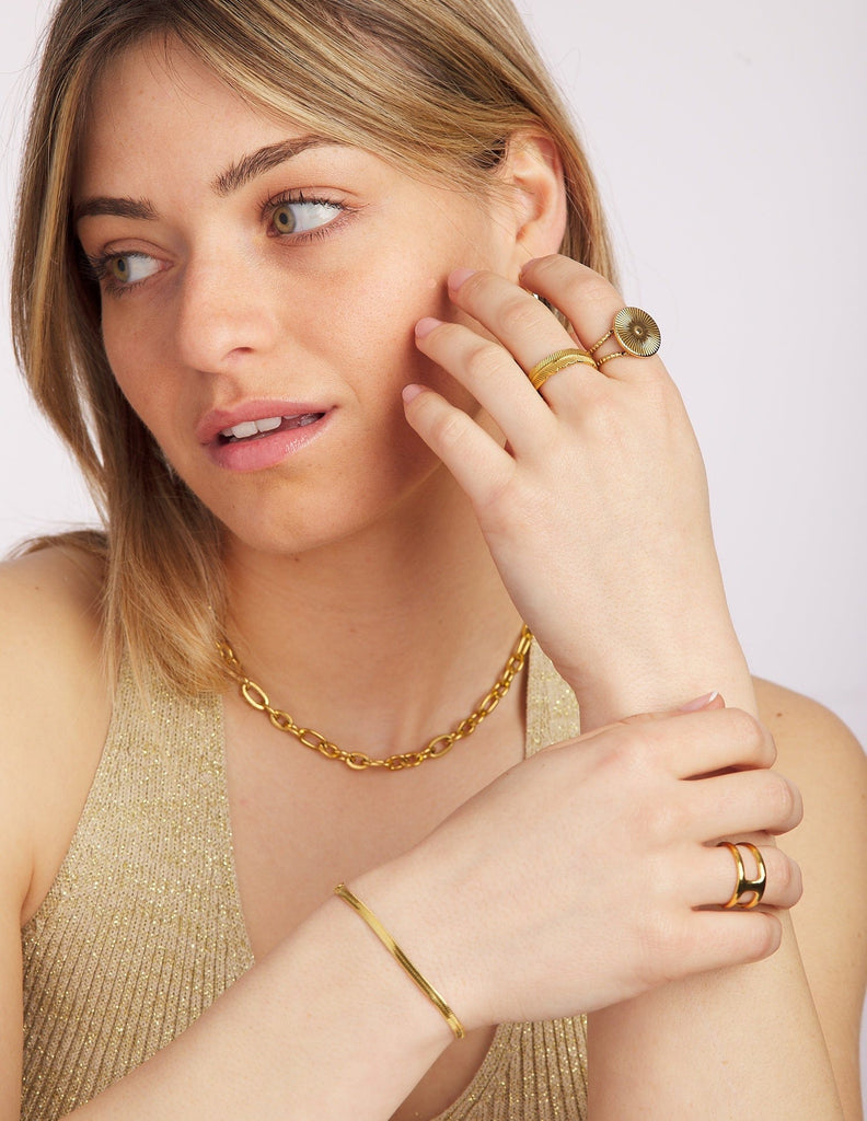 Anillo hoja alargada Lara