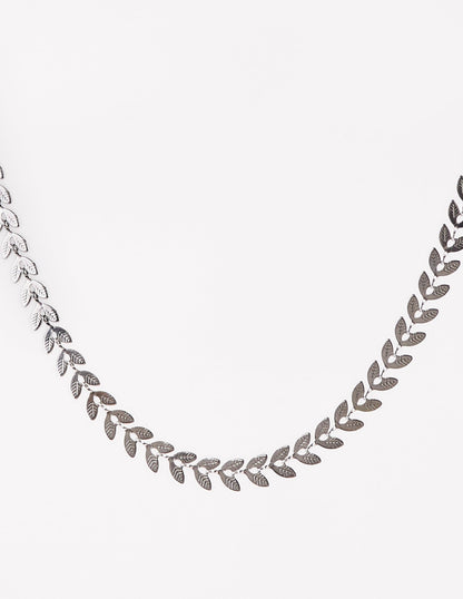 Collar con espiga plateada samira, collar ancho y largo.