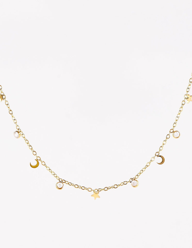 Collar con estrellas y lunas dorado y fino muy bonito