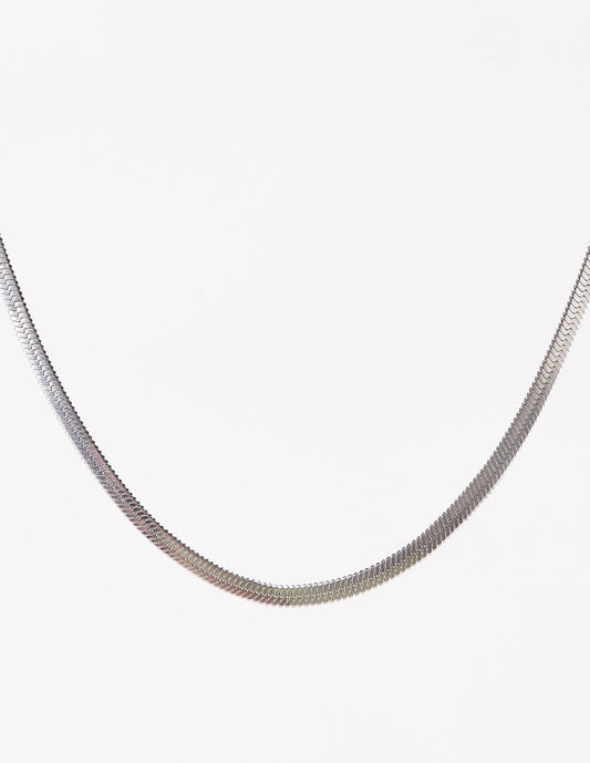 CARMELA FLAT NECKLACE