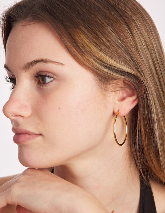 MARIBEL HOOP EARRING