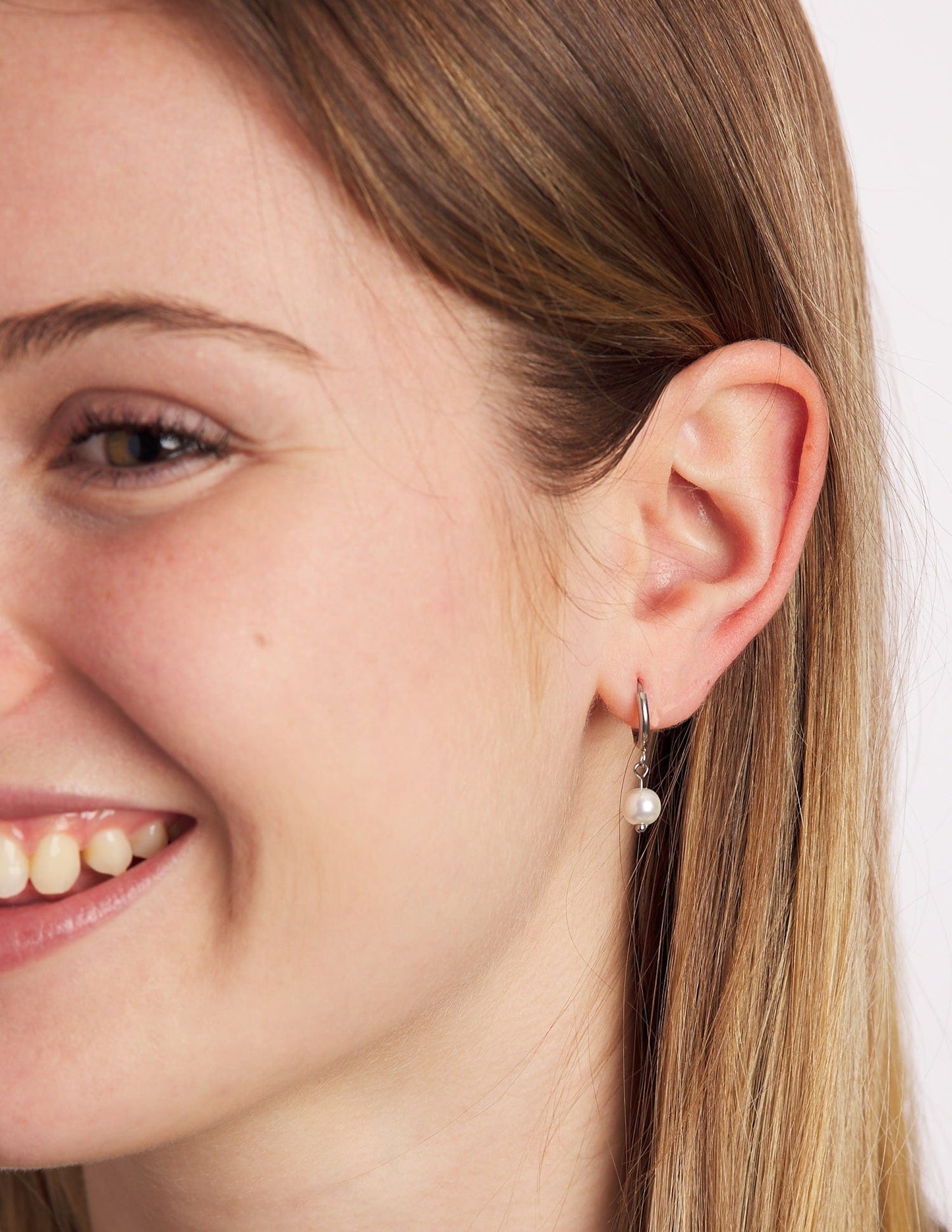 MARISOL PEARL EARRING