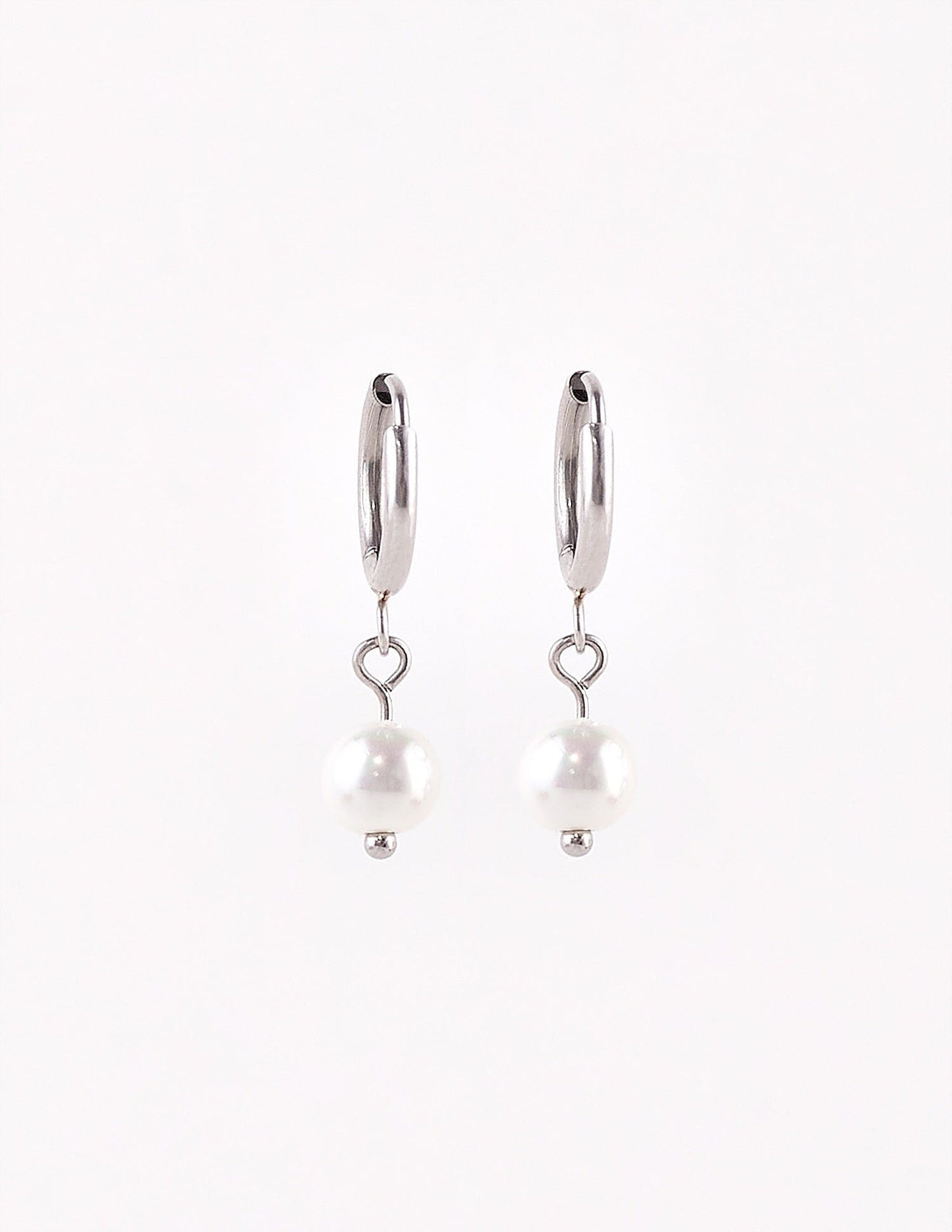 MARISOL PEARL EARRING